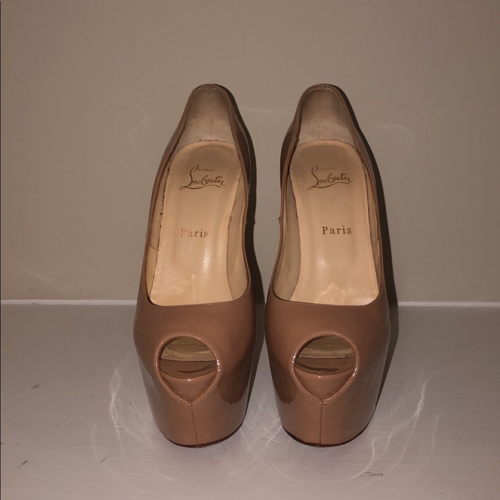 christian louboutin daffodile